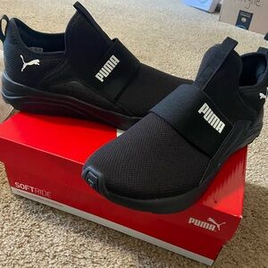 PUMA slip ons
